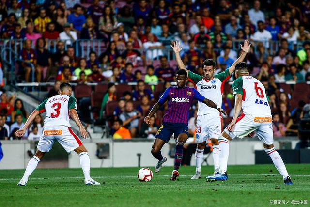 字母32+14+9特雷杨35+10 雄鹿险胜老鹰进决赛