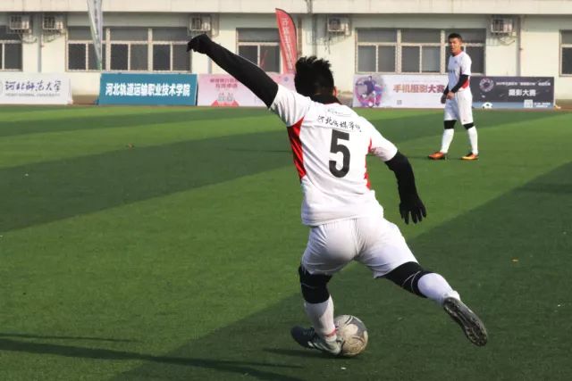 汤普森18分独行侠送爵士3连败 国王轻取开拓者