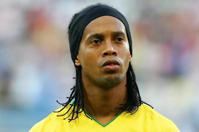 胡金秋37分广厦胜山东 利夫22分同曦胜深圳